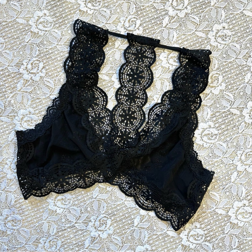 Black Lace Detail Bralette